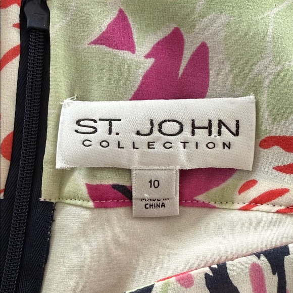 St. John Collection Navy & Pink Floral Silk A-Line Skirt | Size 10 - Picture 9 of 11